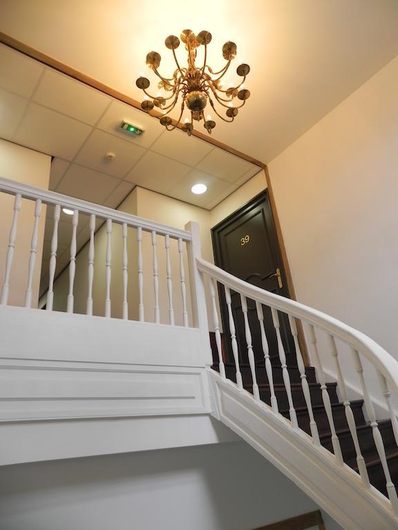 - Restaurant Au Tonnelier Hotel