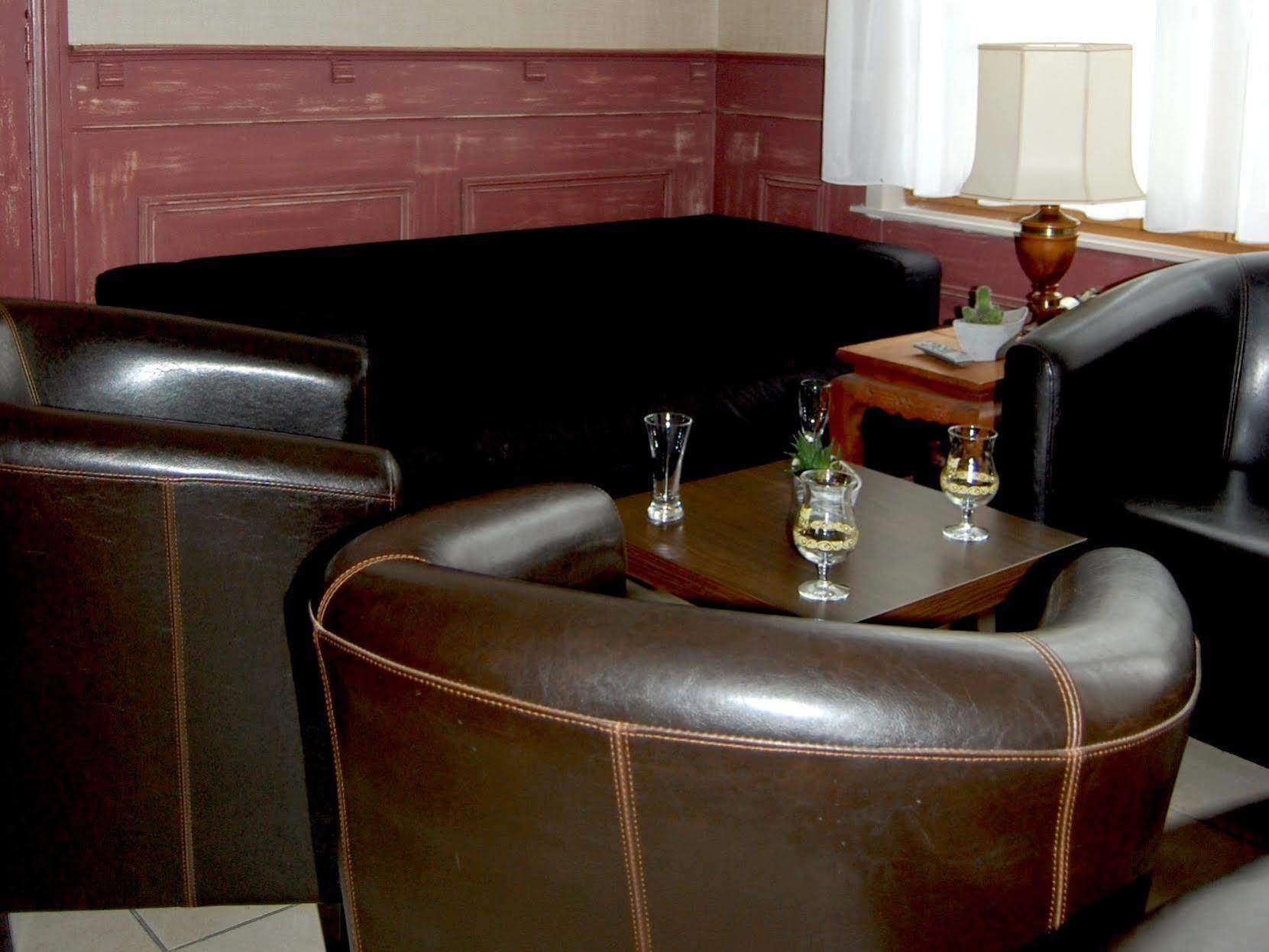 - Restaurant Au Tonnelier 3*